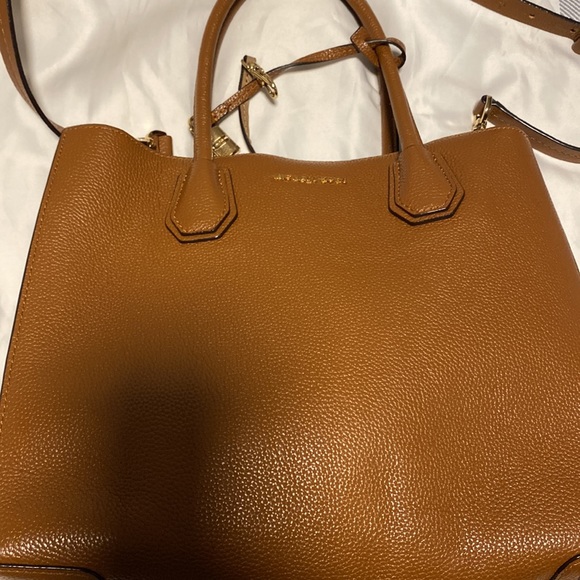 Michael Lots hand or shoulder bag. Color: Luggage; Leather - Picture 10 of 12